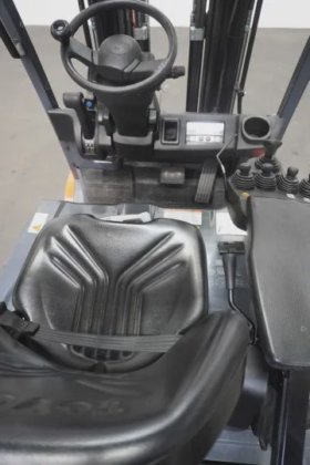 丰田三轮前装载机