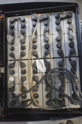 丰田三轮前装载机