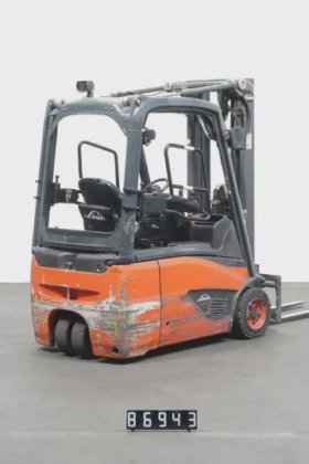 林德三轮前叉车