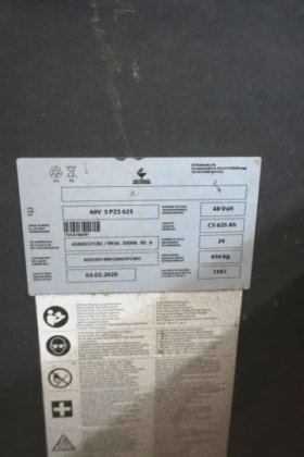 林德三轮前叉车