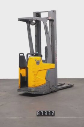 永恒力高举升卡车驾驶室