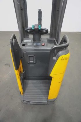 永恒力高举升卡车驾驶室