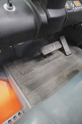 丰田四轮前装载机