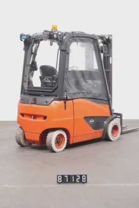 林德四轮前叉车