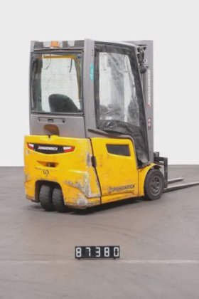 永恒力三轮前叉车