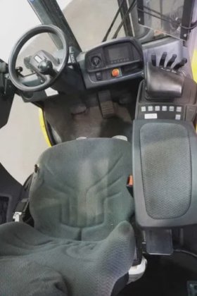 永恒力四轮前叉车