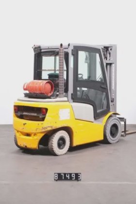 永恒力四轮前叉车