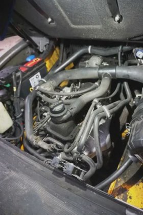 永恒力四轮前叉车