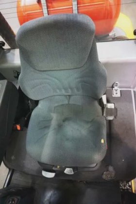 永恒力四轮前叉车