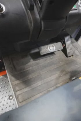 丰田四轮前装载机