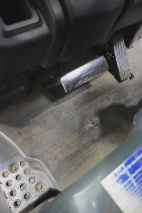 丰田四轮前装载机