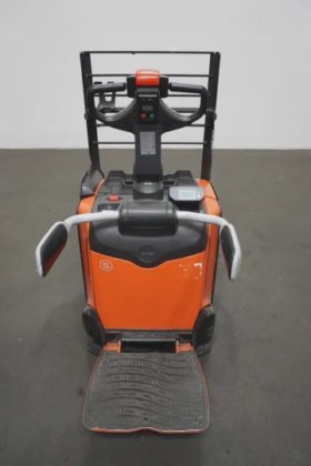 丰田低叉车驾驶室