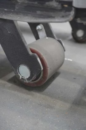 丰田低叉车驾驶室