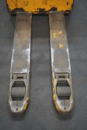 永恒力低升降卡车耕耘机