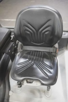 STILL 三轮前装载机