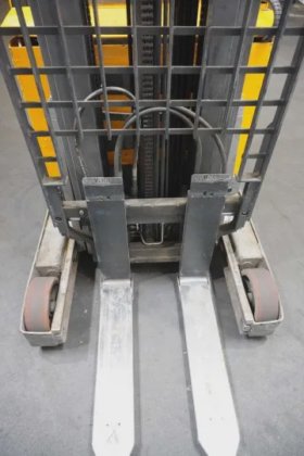 永恒力前移式叉车