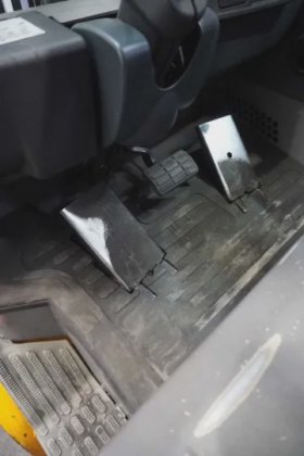 永恒力四轮前叉车