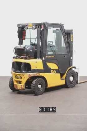 耶鲁四轮前装载机