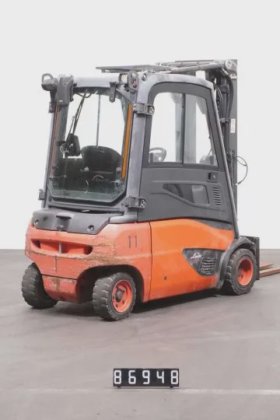 林德四轮前叉车