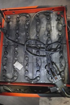 林德四轮前叉车