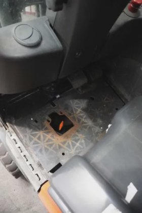 林德四轮前叉车