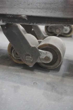 丰田低位拣选机