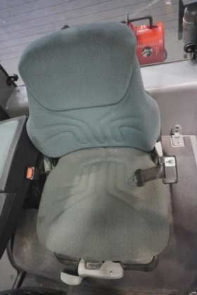 永恒力四轮前叉车