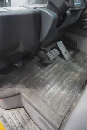 永恒力四轮前叉车