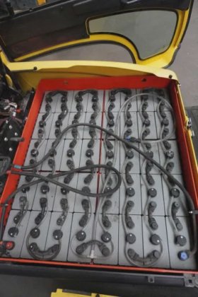 海斯特四轮前装载机