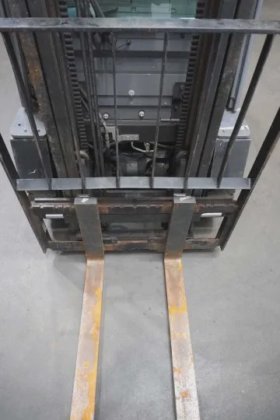 丰田四轮前装载机