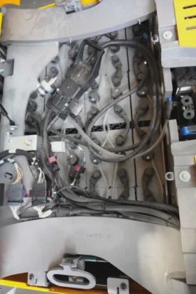 永恒力高举式拣选机