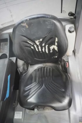 永恒力三轮前叉车