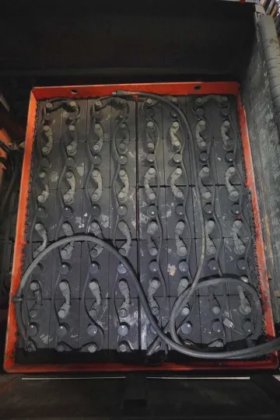 林德四轮前叉车