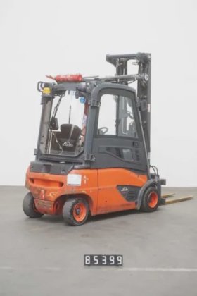 林德四轮前叉车