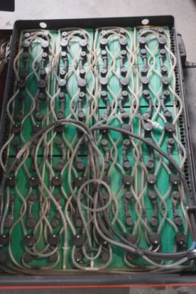 林德四轮前叉车