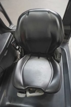 林德四轮前叉车