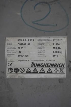 永恒力四轮前叉车