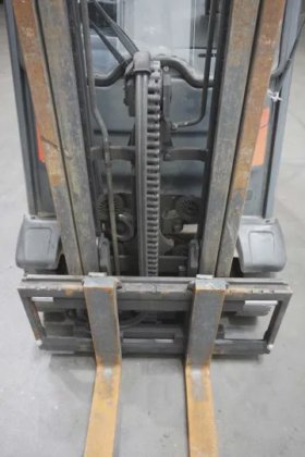 林德四轮前叉车