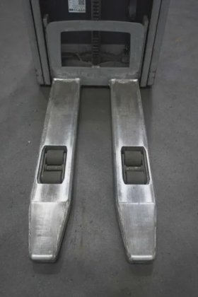 永恒力高举升卡车牵引杆