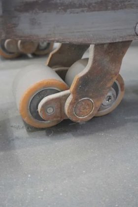 永恒力高举升卡车驾驶室