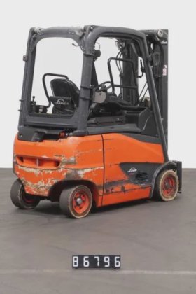 林德四轮前叉车