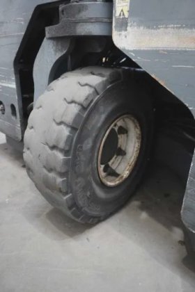 Combilift四向叉车