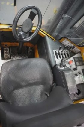 Combilift四向叉车