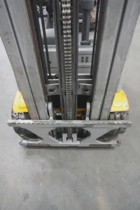 永恒力四轮前叉车