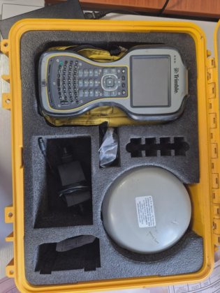Trimble R8S GNSS Receiver with