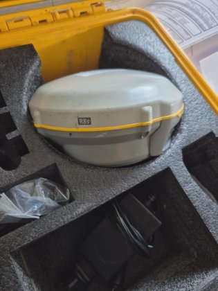 Trimble R8S GNSS Receiver with
