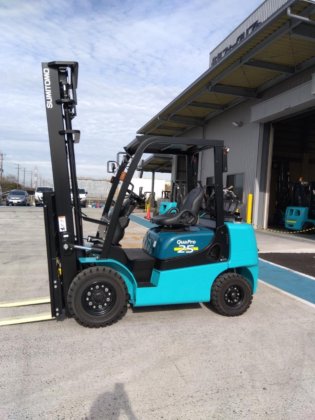 ガソリンLPG併用　2024年式　2.5トン