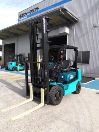 ガソリンLPG併用　2024年式　2.5トン