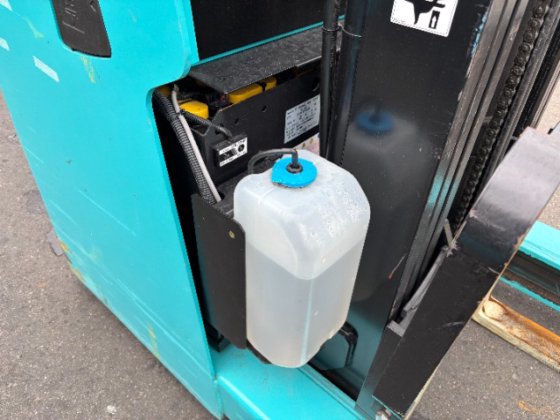 バッテリー（リーチ）　2022年式　1.5トン