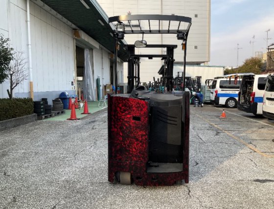 バッテリー（リーチ）　2019年式　1トン